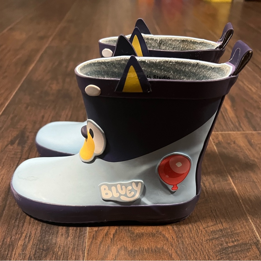 Kids Bluey Rain Boots - Picture 2 of 6